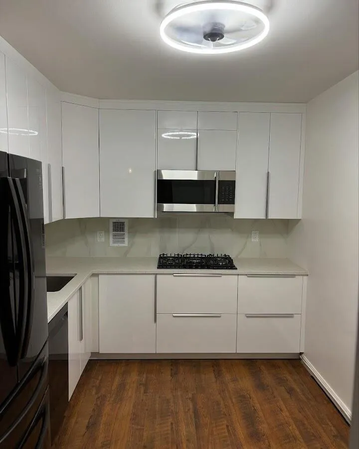 Renovated kitchen with quartz countertops in Grimes